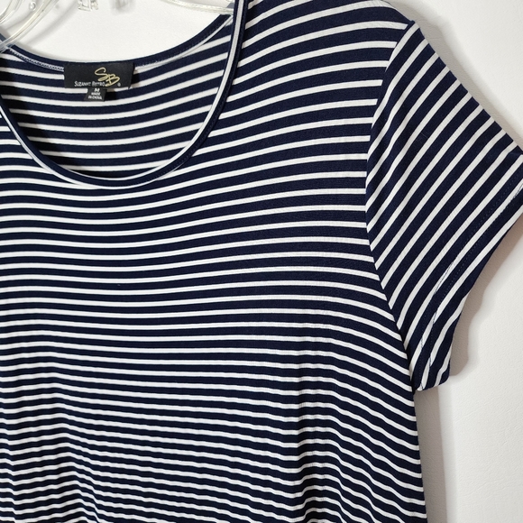 Suzanne Betro Top Short Sleeve Navy and White Striped Peplum Tee Size Medium - Picture 7 of 9